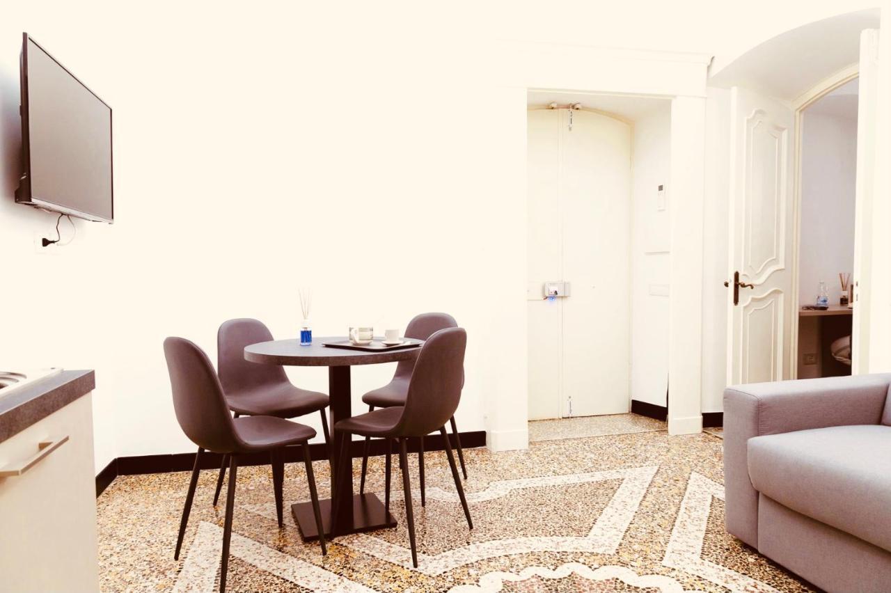 Centro Acquario Family Apartment Genoa Luaran gambar