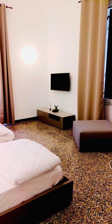 Centro Acquario Family Apartment Genoa Luaran gambar